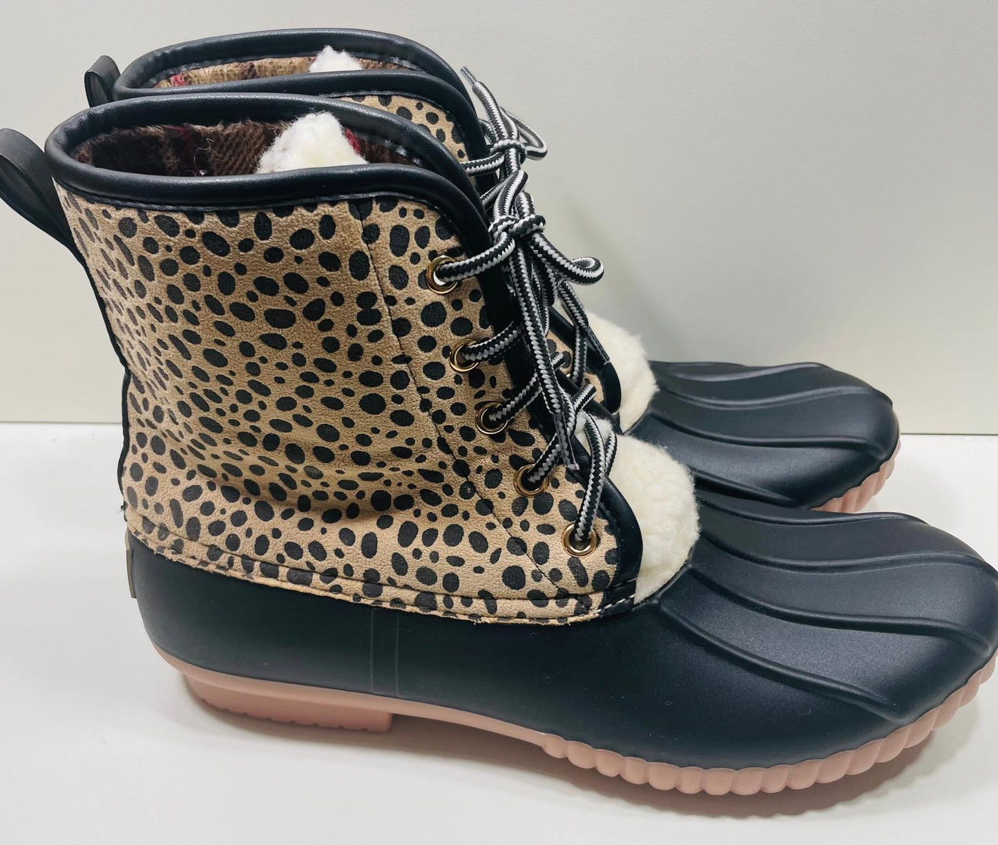 Simply Southern Leopard Print Duck Boots Ladies 9 NWOT