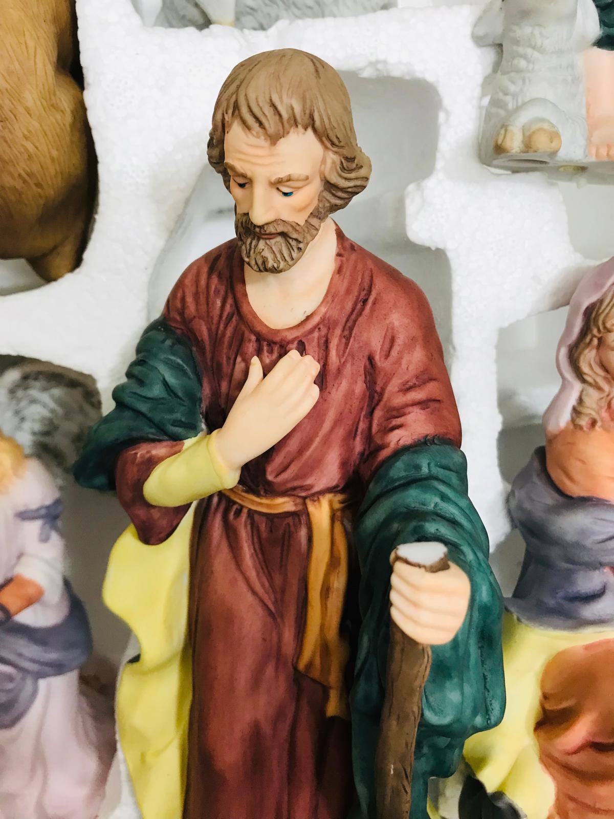 VINTAGE COMPLETE Kirklands Signature 13 PC Nativity Set