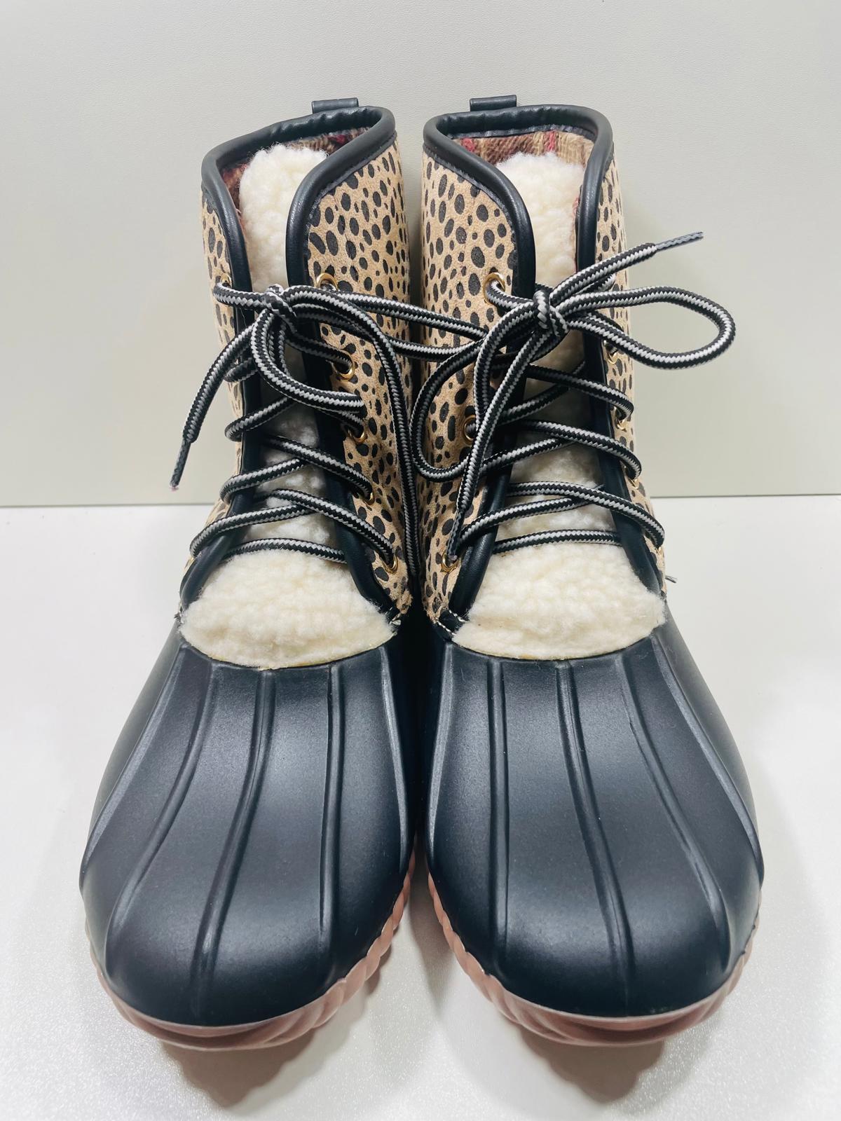 Simply Southern Leopard Print Duck Boots Ladies 9 NWOT