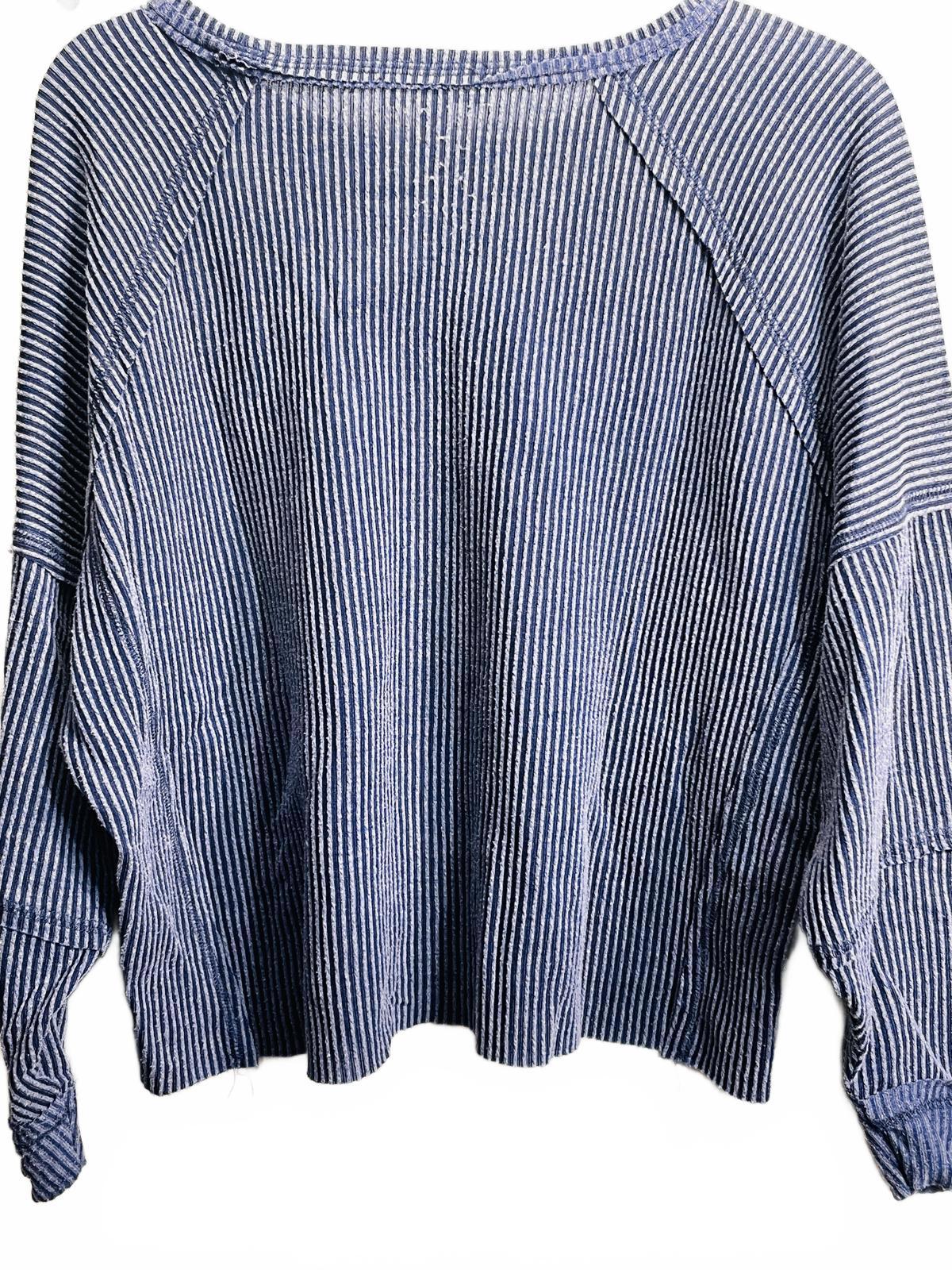 Discreet New York Blue and gray striped ribbed distressed cropped top Ladies L