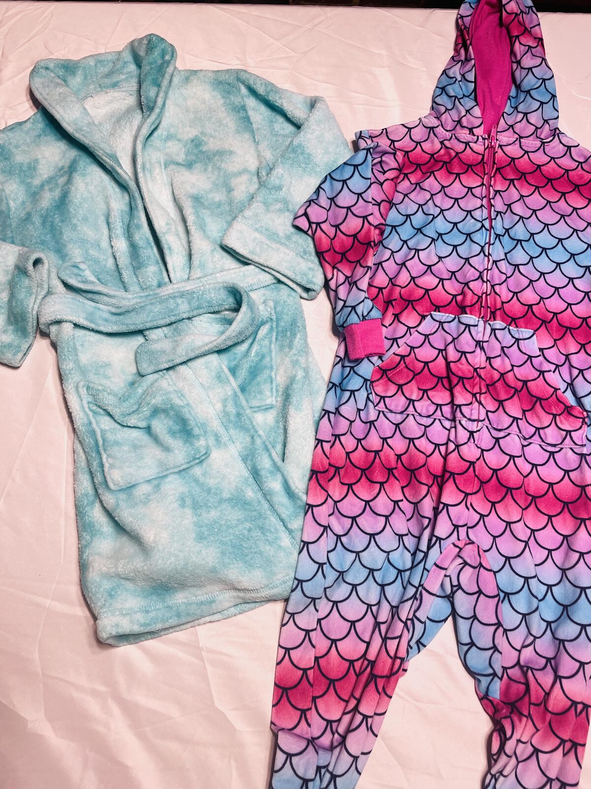 25 PC lot girls clothing Size 6/7 Summer Fall Mix