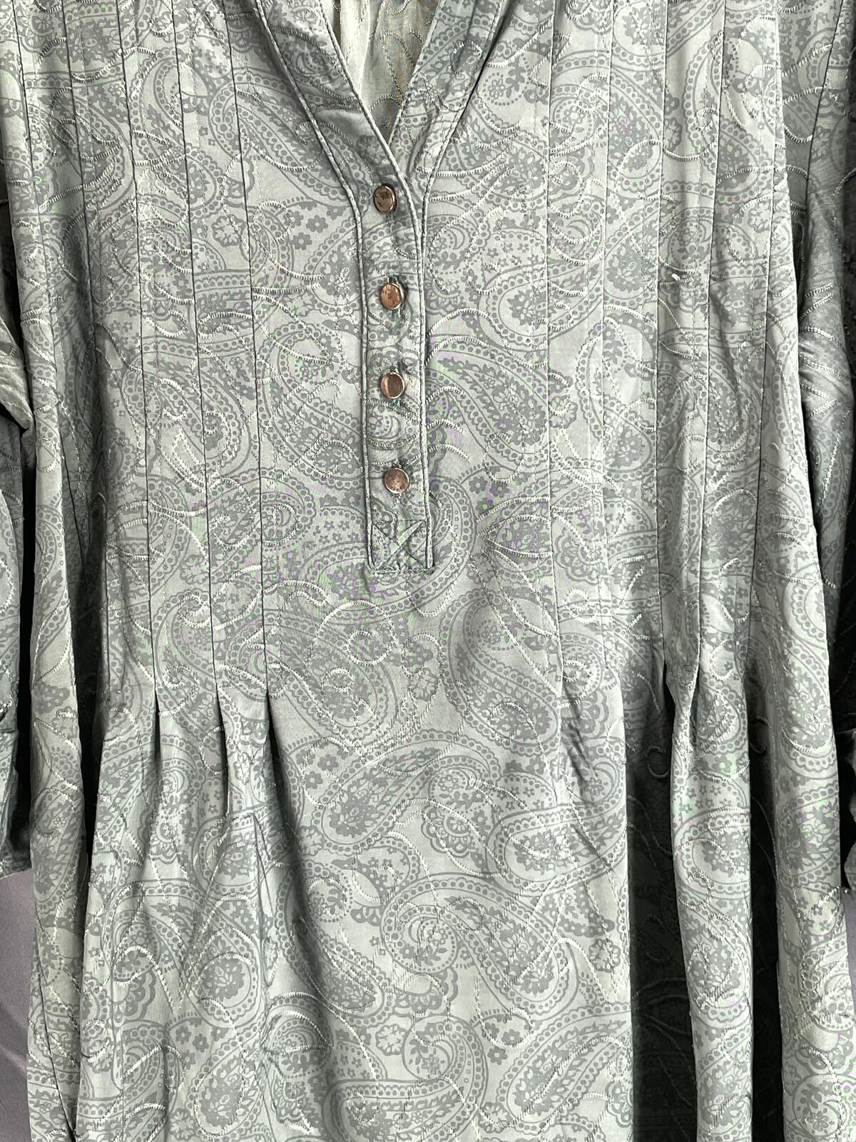 New Directions Long Cuffed Sleeve Green Paisley Print Blouse Ladies Large