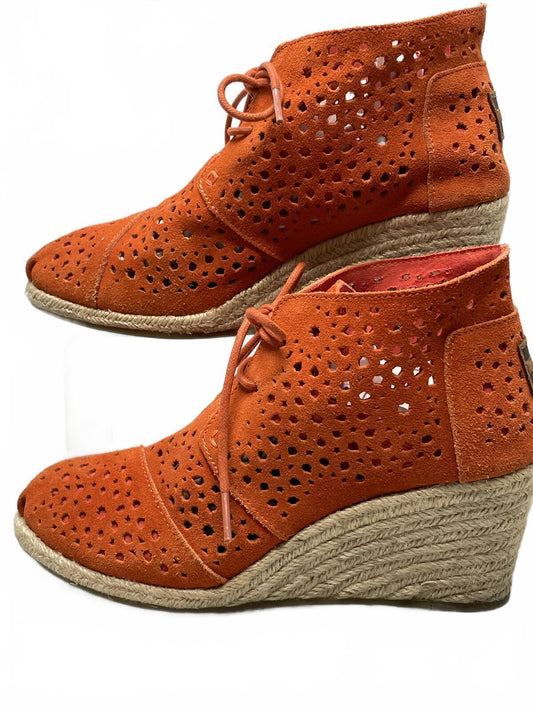 TOMS Orange Perforated Suede Lace-Up Wedge Ankle Boots Women's 7.5