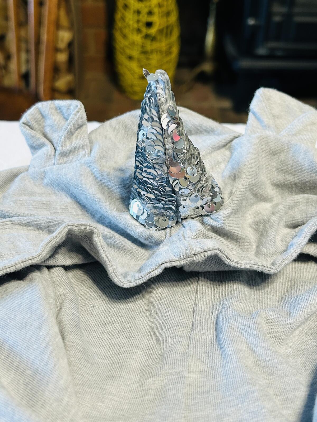 Fabkids T-shirt dress, gray unicorn hooded silver sequin pocket girls size 10/12