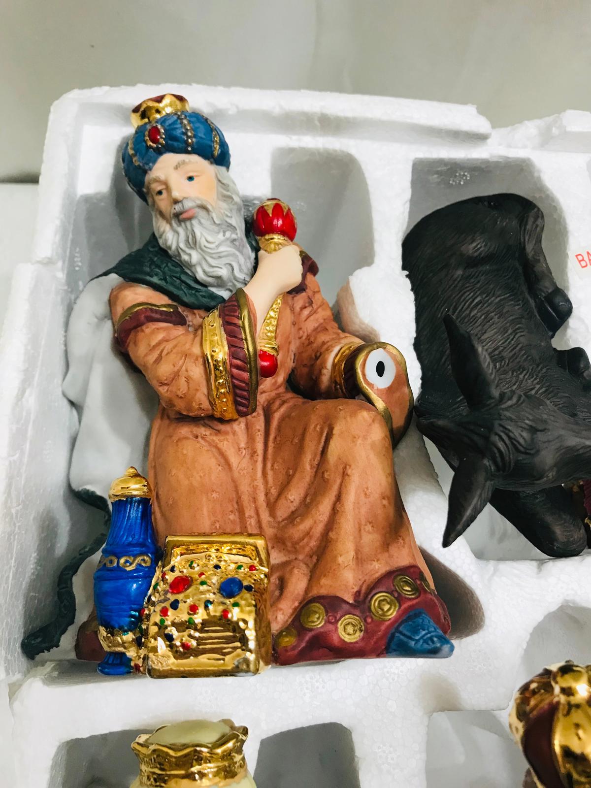 VINTAGE COMPLETE Kirklands Signature 13 PC Nativity Set