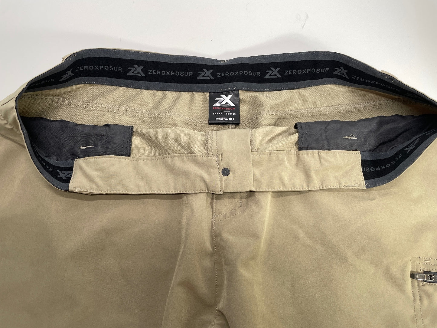 ZeroXposur Travel Series Men's Khaki Shorts Elastic Waistband Size Mens 40