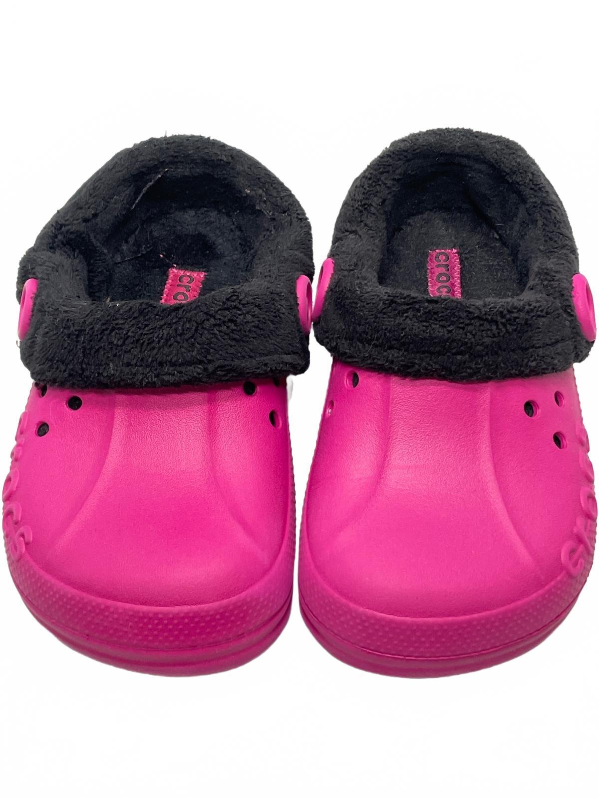 Crocs Classic Lined Clogs in Pink with Black Fleece Lining, Child Size 6