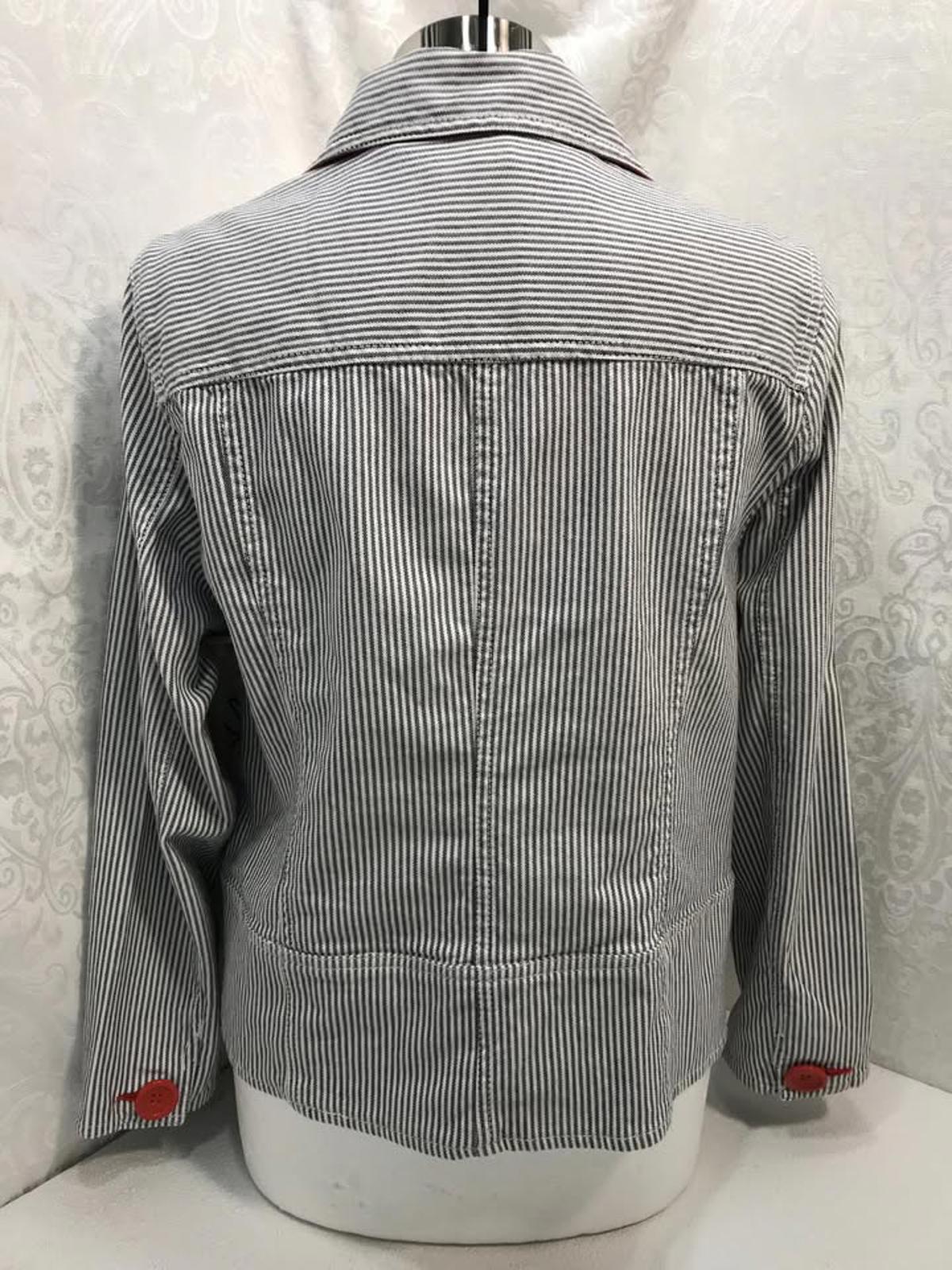 EUC Onque Grey & White Pin Stripe Blazer Shacket Large Orange Buttons Ladies S/M