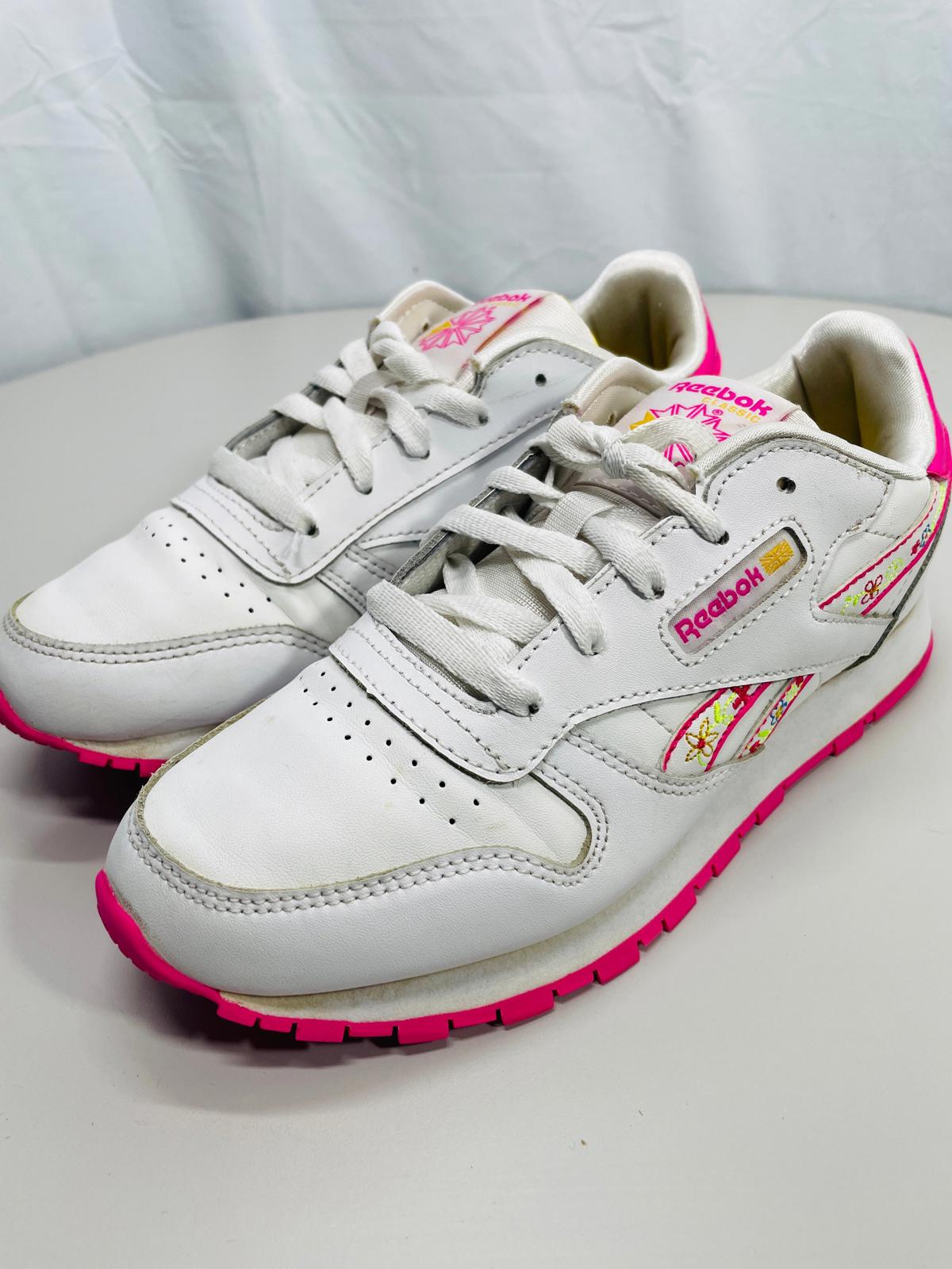 Reebok Classic Running Sneaker White & Pink with Pink Flowers Girls 3