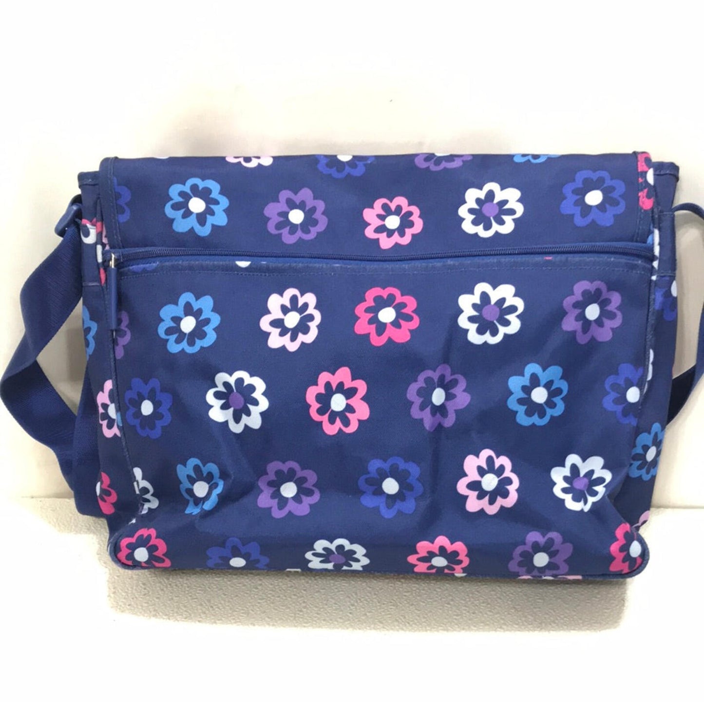 Vera Bradley Lighten Up Messenger bag in the retired Ellie Flowers Pattern