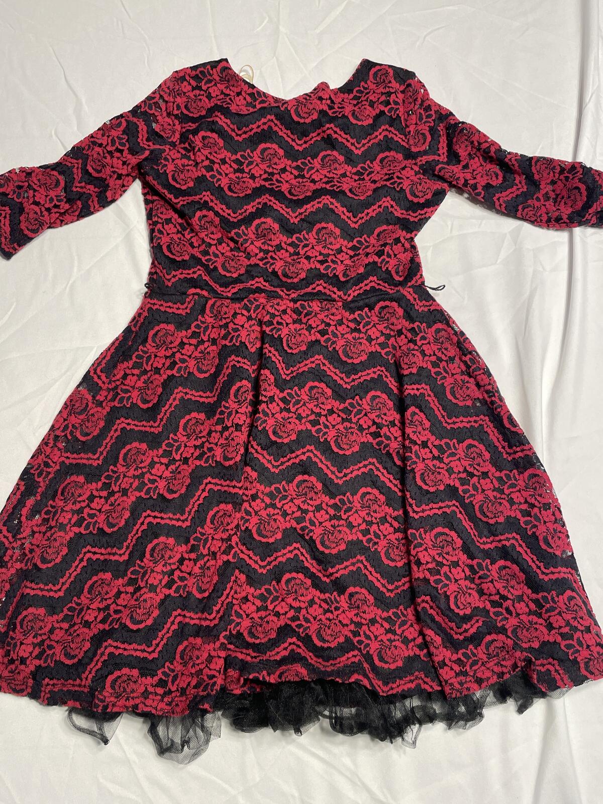 Speechless dress black and red lace girls 10 three-quarter sleeve missing belt